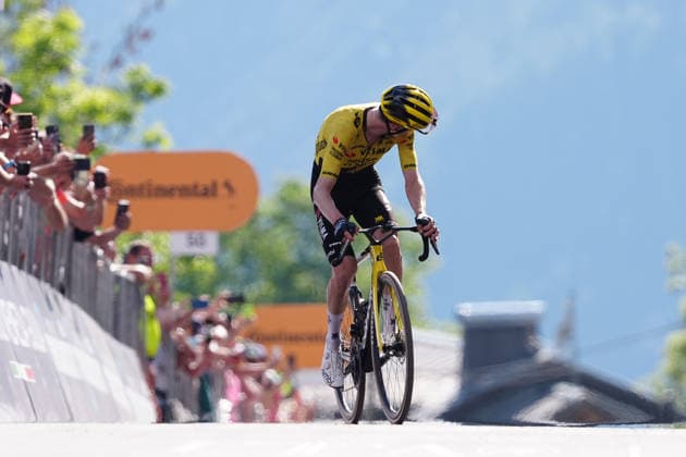 United States™ Sepp Kuss of Team Visma Lease A Bike stage winner during Stage 19 of the Giro d™Italia from Feltre to Alleghe (Piani di Pezze ) Italy, Friday May 29, 2026  Copyright: xGianxMattiaxD Alberto LaPressex