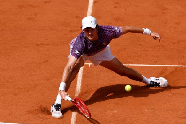 May 29, 2026, Paris, Paris, France: Joao FONSECA (BRA) in action during the tennis Grand Slam of Roland Garros 2026, at Roland Garros Stadium - on May 29 2026 .Paris - France Tennis Grand Slam Of Roland Garros 2026  - ZUMAb253 20260529_zsp_b253_181 Copyright: xLoicxBaratouxx