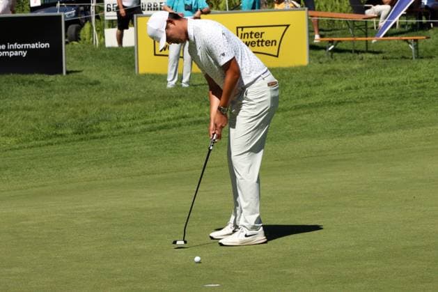 KITZBUEHEL, AUSTRIA - MAY 29: DING, Wenyi (CHN) putting at the Austrian Alpine Open presented by Kitzbuehel Tirol, DP World TOUR, Round 2 on May 29, 2026 in Kitzbuehel, Austria.DP World Tour Austrian Alpine Open, Kitzbuehel, 29.05.2026 Tirol Austria Copyright: xPhotographer:xNilsxKoepkex