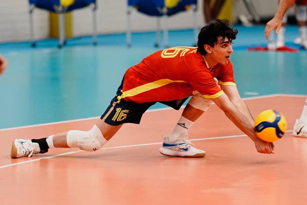 VOLLEYBALL - OEVV, AUT vs ESP, test match STEINBRUNN,AUSTRIA,29.MAY.26 - VOLLEYBALL - OEVV, Oesterreichischer Volleyball Verband, test match, Austria vs Spain. Image shows Cesar Irache (ESP).  GEPAxpictures xKevinxKada