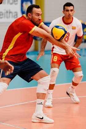 VOLLEYBALL - OEVV, AUT vs ESP, test match STEINBRUNN,AUSTRIA,29.MAY.26 - VOLLEYBALL - OEVV, Oesterreichischer Volleyball Verband, test match, Austria vs Spain. Image shows Jordi Ramon Ferragut and Unai Larranaga Ledo (ESP).  GEPAxpictures xKevinxKada