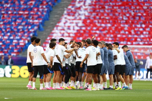 May 29, 2026, Budapest, Hungary: PSG players in the last PSG training session ahead of the UEFA Champions League 2025 26 final between Paris Saint-Germain and Arsenal FC at the Puskas Arena in Budapest, Hungary. Budapest Hungary - ZUMAc179 20260529_zep_c179_055 Copyright: xMickaelxChavetx