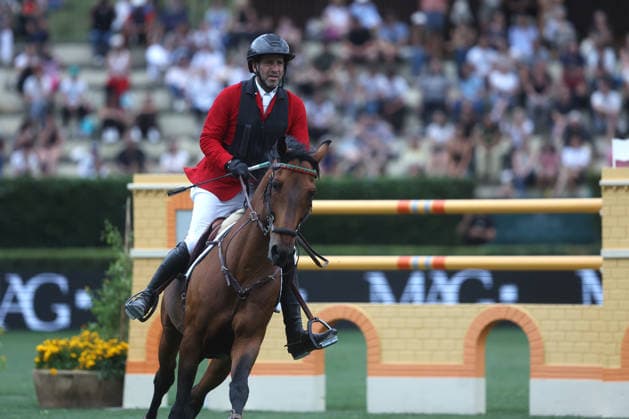 IPA85165130 - Rome, May 29, 2027: The Mexican team with Patricio Pasquel on the horse Chakkalou ps wins the trophy during the great international spectacle in PREMIO N. 5 - COPPA DELLE NAZIONI INTESA SANPAOLO, a two-heat category h. 160, among the most anticipated moments of the equestrian competition. The best international riders and teams compete on a technical and spectacular course for a total prize money of 220,000 euros, valid as 1st LR GPQ heats.  Copyright: xmarcoxiacobuccix xmarcoxiacobuccix 85165130