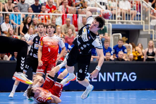 29 05 2026, 33 Matchday of the 2 Handball Bundesliga, TuSEM Essen HSG Nordhorn Lingen Christian Wilhelm HSG Nordhorn Lingen Essen Am Hallo NRW Germany xRHR PHOTO DEx Copyright: DennisxEwert RHR-FOTOx RHR-FOTO DE