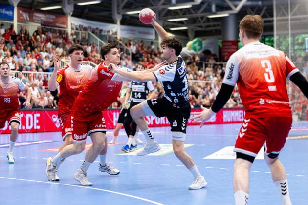 29 05 2026, 33 Matchday of the 2 Handball Bundesliga, TuSEM Essen HSG Nordhorn Lingen f l Valentin Willner TuSEM Essen , Felix Eißing TuSEM Essen , Tarek Marschall HSG Nordhorn Lingen Essen Am Hallo NRW Germany xRHR PHOTO DEx Copyright: DennisxEwert RHR-FOTOx RHR-FOTO DE