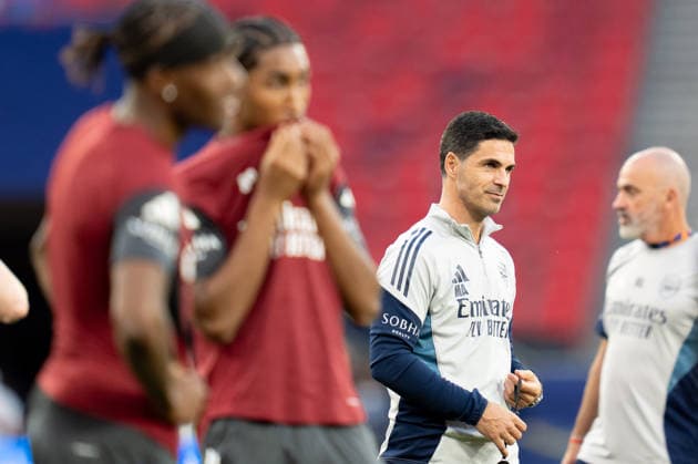 Arsenal FC Training Session - MD-1 UEFA Champions League Final Mikel Arteta Head Coach of Arsenal FC looks on during the Arsenal FC Training Session ahead the UEFA Champions League Final match between Paris Saint-Germain Fc and Arsenal FC at Puskas Arena on May 29, 2026 in Budapest, Hungary Budapest Puskas Arena Hungary Hungary Copyright: xGiuseppexMaffiax 260529_UCL_Arsenal_TrainingSession_GM_02514