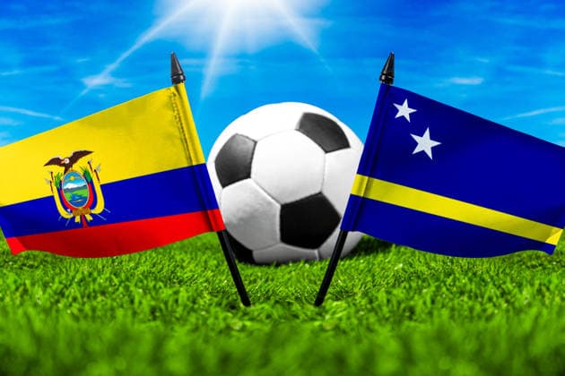 May 22, 2026: PHOTO MONTAGE, 2026 FIFA World Cup, WM, Weltmeisterschaft, Fussball National flags of Ecuador and Curacao with a soccer ball on a field. Stock image for the group stage match on June 21 at the 2026 FIFA World Cup *** FOTOMONTAGE, Fußball-Weltmeisterschaft 2026: Nationalflaggen von Ecuador und Curacao mit Fußball auf Rasen. Symbolbild zum WM-Gruppenspiel am 21 Juni bei der FIFA Fussball-Weltmeisterschaft 2026
