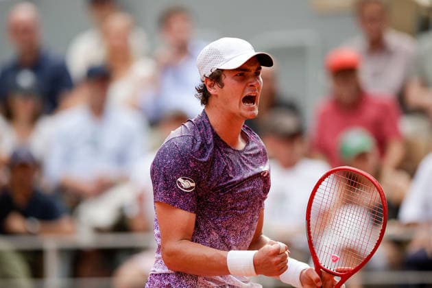 French Open Joao Fonseca BRA celebrates , cry of triumph during at the 2026 Roland Garros tournament in Paris, FRANCE, on May 29 2026 Copyright: AntonioxBorga