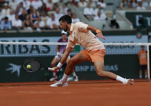 May 29, 2026, Paris, Ile De France, France: NOVAK DJOKOVIC of Serbia during the match against J. Fonseca of Brazil in the third round of tennis tournament Roland Garros, Paris, France. Paris France - ZUMAc278 20260529_zsp_c278_071 Copyright: xMarcinxCholewinskix