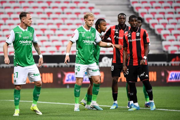 OGC Nice v AS Saint-Etienne - Ligue 1 McDonald s 2025 2026 - Relegation Promotion Playoffs 25 Mohamed-Ali CHO (ogcn) - 39 Djibril COULIBALY (ogcn) - 35 Luan GADEGBEKU (asse) - 06 Maxime BERNAUER (asse) during the Ligue 1 Relegation Promotion Playoffs matchs between Nice and Saint-Etienne at Allianz Riviera on May 29, 2026 in Nice, France. Nice France  Copyright: xFEPx 776502581
