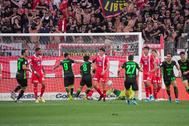 Fellipe Jack del Catanzaro esultanza dopo il goal con i compagni durante la partita tra Monza e Catanzaro, del Campionato italiano di calcio Serie BKT 2025 2026, Venerdi 29 Maggio 2026, - calcio ( Photo by Alessio Morgese LaPresse )  Copyright: xAlessioxMorgesex xLaPressex