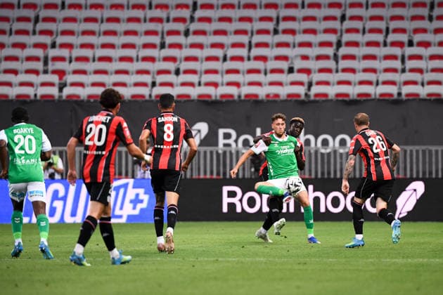 OGC Nice v AS Saint-Etienne - Ligue 1 McDonald s 2025 2026 - Relegation Promotion Playoffs 09 Lucas STASSIN (asse) - 37 Kojo PEPRAH OPPONG (ogcn) during the Ligue 1 Relegation Promotion Playoffs matchs between Nice and Saint-Etienne at Allianz Riviera on May 29, 2026 in Nice, France. Nice France  Copyright: xFEPx 776502581