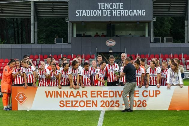 EINDHOVEN, 29-05-2026, Ten Cate Stadion De Herdgang , Dutch football Finale Eredivisie CUP season 2025 2026, Match between PSV - Ajax , picture shows , PSV players celebrating the victory PSV - Ajax (women final)  x204038053x Copyright: