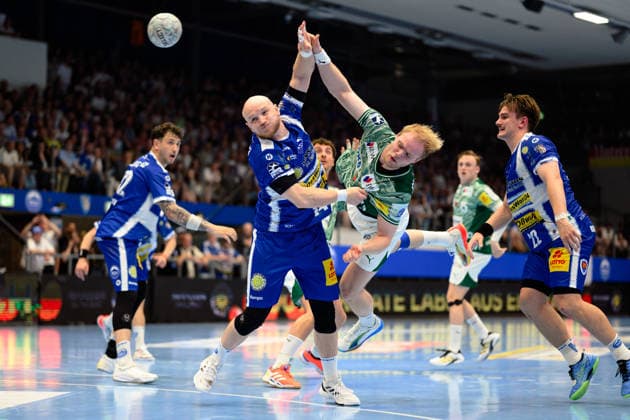 Matthes Langhoff Fuechse Berlin, 25 , Peter Walz ThSV Eisenach, 14 , Felix Aellen ThSV Eisenach, 22 , Justin Kurch ThSV Eisenach, 52 , Tobias Schjoelberg Grondahl Fuechse Berlin, 15 GER, ThSV Eisenach vs Fuechse Berlin, 1 Daikin Handballbundesliga, Handball, Matchday 30, Season 2025 2026, 29 05 2026 GER, ThSV Eisenach vs Fuechse Berlin, 1 Daikin Handballbundesliga, Handball, Matchday 30, Season 2025 2026, 29 05 2026 Eisenach Copyright: xEibner-Pressefoto MartinxHerbstx EP_MHT