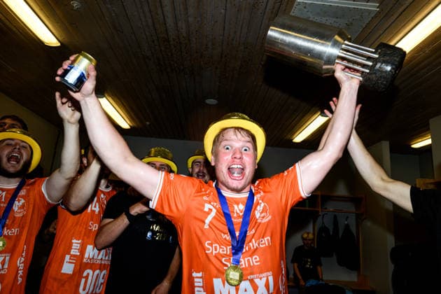 260529 IFK Kristianstads Axel Mansson celebrates after winning the final four of the Mens Handball League between HK Malmö and IFK Kristianstad on May 29, 2026 in Malmö  Copyright: MATHILDAxSCHULER BB260529MA116