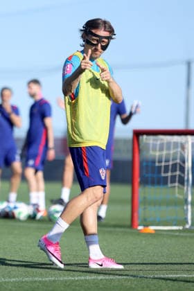 Croatia training session - Day 5 Luka Modric wore a protective face mask during his first training session with Croatia at Stadion Rujevica in Rijeka, Croatia, on May 29, 2026, after joining the national team, Nationalteam camp ahead of friendly matches against Belgium and Slovenia.  NelxPavletic PIXSELL