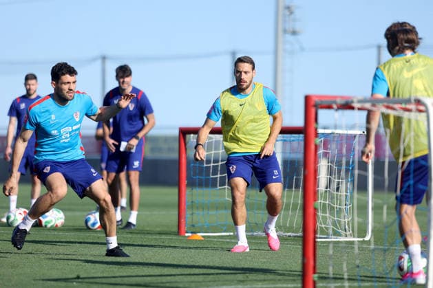 Croatia training session - Day 5 Mateo Kovacic and Nikola Vlasic of Croatia during a training session at Rujevica Stadium in Rijeka, Croatia, on May 29, 2026. The Croatian national football team is holding a pre-World Cup training camp ahead of friendly matches against Belgium and Slovenia.  NelxPavletic PIXSELL