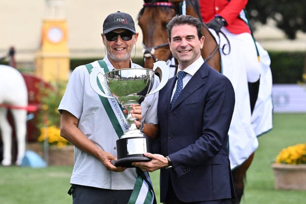 IPA85168707 - Mark Laskin Chef d Equipe and Roberto Gabrielli of Banca Intesa with the Mexico Team wins the 93rd CSIO Roma 2026 Competition No. 5 - NATIONS CUP INTESA SANPAOLO Two rounds competition - h. 160 Prize Money: 220,000 Ä on May 29, 2026 at Piazza di Siena in Rome, Italy.  Copyright: xDomenicoxCippitelli IPAxSportx xx 85168707