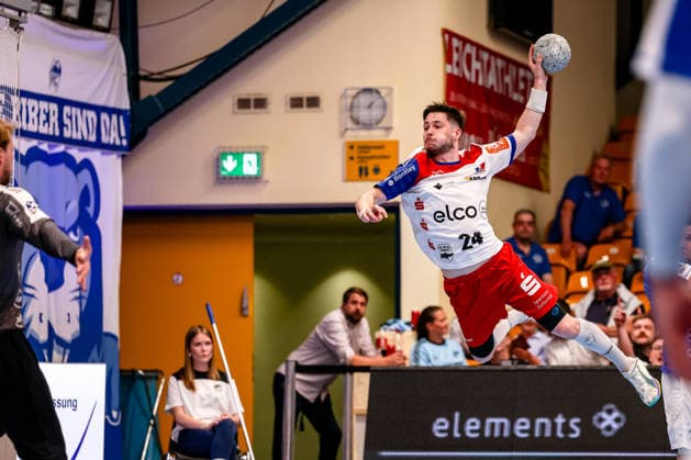 Elias Fluegel HBW Balingen Weilstetten, 24 throws the ball, Dessau Rosslauer HV 06 vs HBW Balingen Weilstetten, Handball, 2 Bundesliga, 33 Matchday, Season 2025 26, 29 05 2026, Dessau Rosslauer HV 06 vs HBW Balingen Weilstetten, Handball, 2 Bundesliga, 33 Matchday, Season 2025 26, 29 05 2026 Dessau Rosslau Copyright: xEibner-Pressefoto LauraxRoemerx EP_LRR