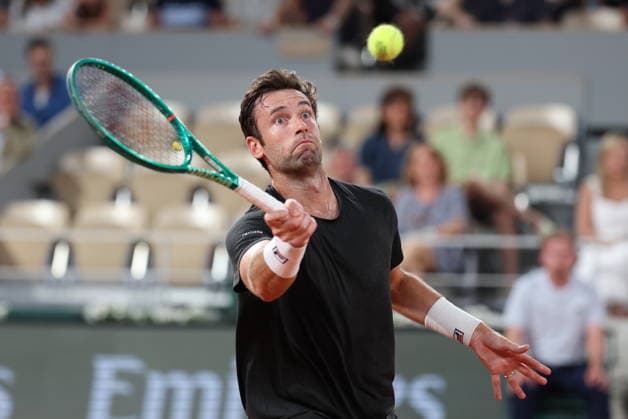 ROLAND GARROS 2026 Thierry Larret MAXPPP - PARIS (75) 29 05 2026 Thierry Larret Maxppp. Tennis. Roland Garros 2026. Internationaux de France de tennis. Stade Roland Garros, Paris (75). Le 29 Mai. Court Philippe CHATRIER : Quentin HALYS (FRA) vs Alexander ZVEREV (GER). -- Roland Garros French Open tennis tournament, in Paris, France, on 29 May 2026 PARIS (75) STADE ROLAND GARROS PARIS ILE DE FRANCE FRANCE  Copyright: xMAXPPPxThierryxLarretx TLR202605290676 TLR202605290676