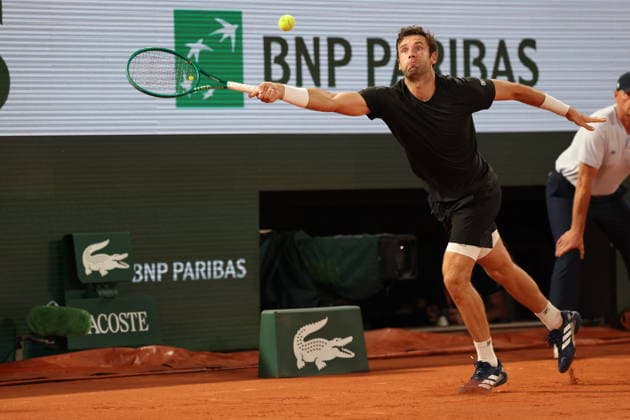 ROLAND GARROS 2026 Thierry Larret MAXPPP - PARIS (75) 29 05 2026 Thierry Larret Maxppp. Tennis. Roland Garros 2026. Internationaux de France de tennis. Stade Roland Garros, Paris (75). Le 29 Mai. Court Philippe CHATRIER : Quentin HALYS (FRA) vs Alexander ZVEREV (GER). -- Roland Garros French Open tennis tournament, in Paris, France, on 29 May 2026 PARIS (75) STADE ROLAND GARROS PARIS ILE DE FRANCE FRANCE  Copyright: xMAXPPPxThierryxLarretx TLR202605290678 TLR202605290678