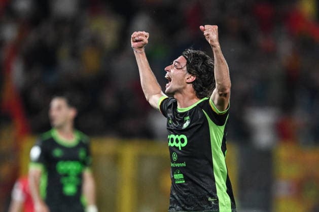 FOOTBALL - Serie B - Playoffs - Final - AC Monza vs US Catanzaro Photo by IPA ABACAPRESS.COM85168724 - Ruggero Frosinini of US Catanzaro celebrating after a goal during the Italian Serie BKT second leg Final football match between AC Monza and US Catanzaro on 29 of May 2026 at U-Power stadium in Monza, Italy. Photo Tiziano Ballabio Monza Italy  Copyright: xIPAxSport ABACAx
