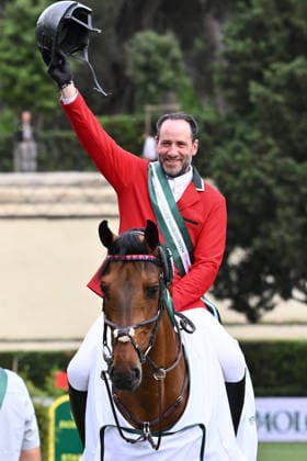 EQUITATION - International Equitation - Piazza di Siena - 93rd CSIO of Rome 2026 Photo by IPA ABACAPRESS.COM85168741 - Patricio PASQUEL (MEX) and CHAKKALOU PS with the Mexico Team wins the 93rd CSIO Roma 2026 Competition No. 5 - NATIONS CUP INTESA SANPAOLO Two rounds competition - h. 160 Prize Money: 220,000 Ä on May 29, 2026 at Piazza di Siena in Rome, Italy. Rome Italy  Copyright: xIPAxSport ABACAx