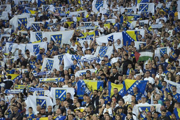 Bosnia and Herzegovina v North Macedonia - Friendlies SARAJEVO, BOSNIA AND HERZEGOVINA - MAY 29: Fans support their team during the International Friendly, Länderspiel, Nationalmannschaft football match between Bosnia and Herzegovina and North Macedonia at the Asim Ferhatovic Hase Stadium in Sarajevo, Bosnia and Herzegovina, on May 29, 2026. Samir Jordamovic Anadolu Sarajevo Bosnia and Herzegovina. Editorial use only. Please get in touch for any other usage.  Copyright: x2026xAnadoluxSamirxJordamovicx