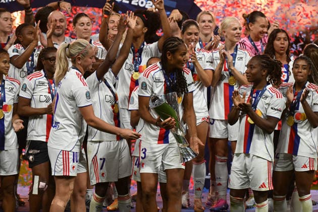 Football : OL Lyonnes vs Paris FC- final French Ligue Arkema - 29 05 2026 Players of OL Lyonnes celbrates after winner the champions ligue Arkema at the Final French Ligue Arkema match between OL Lyonnes and Paris FC at the Groupama stadium Lyon ,on May 29 2026 LYONFrance  Copyright: xMouradxAllilix