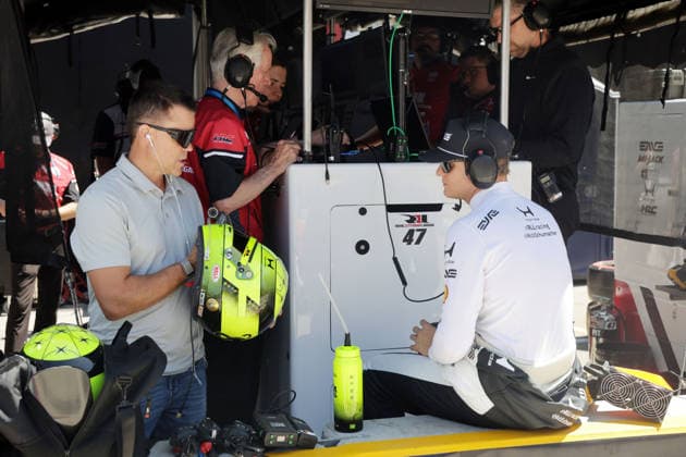 Dirk Mueller GER Consultant with a helmet in his hand and Mike Schumacher GER Honda 47, 1 free practice, Team Rahal Letterman Lanigan Racing, Detroit, Michigan, USA, 29 05 2026, Indycar Series