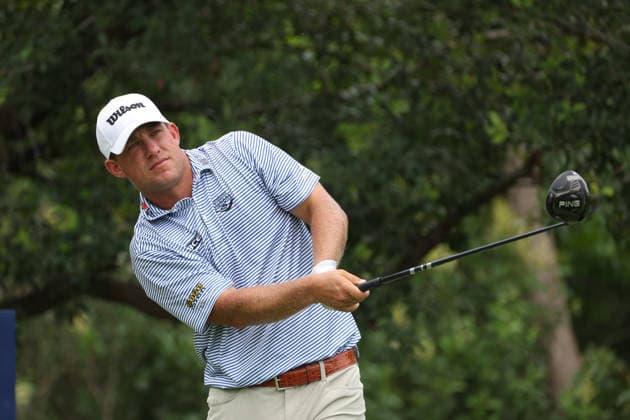 FORT WORTH, TX - MAY 29: Zach Bauchou (USA) hits from the 9th tee during the second round of the Charles Schwab Challenge on May 29, 2026 at Colonial Country Club in Fort Worth, TX. (Photo by George Walker Icon Sportswire) GOLF: MAY 29 PGA, Golf Herren Charles Schwab Challenge EDITORIAL USE ONLY Icon26052912
