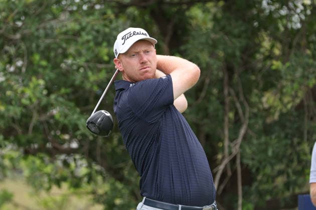 FORT WORTH, TX - MAY 29: Hayden Springer (USA) hits from the 9th tee during the second round of the Charles Schwab Challenge on May 29, 2026 at Colonial Country Club in Fort Worth, TX. (Photo by George Walker Icon Sportswire) GOLF: MAY 29 PGA, Golf Herren Charles Schwab Challenge EDITORIAL USE ONLY Icon26052923