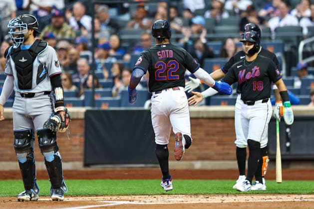 Miami Marlins v New York Mets - MLB, Baseball Herren, USA New York Mets player Juan Soto 22 scores during the first inning of a baseball game against the Miami Marlins at Citi Field in Corona, New York, on May 29, 2026. Flushing United States  Copyright: xGordonxDonovanx originalFilename:donovan-mlbmiami260529_npwM9.jpg