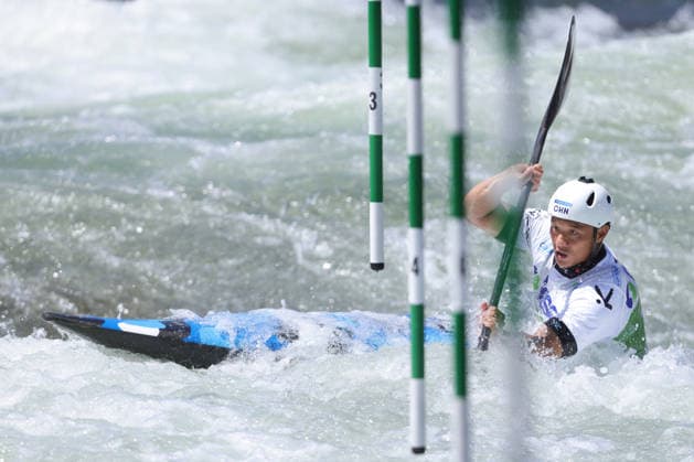 (260530) -- LJUBLJANA, May 30, 2026 -- Quan Xin of China competes during the men s kayak final at 2026 ICF Canoe Slalom World Cup Tacen in Ljubljana, Slovenia, May 29, 2026. (Photo by Xinhua) (SP)SLOVENIA-LJUBLJANA-CANOE SLALOM-ICF WORLD CUP TACEN-KAYAK ZeljkoxStevanic 