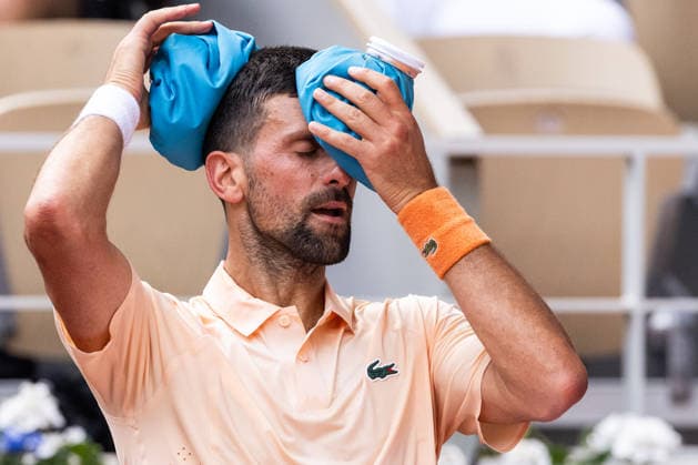 2026 French Open - Day Six Novak Djokovic reacts during his men s singles match against Joao Fonseca on day six of the French Open tennis tournament on Court Philippe Chatrier at the Roland-Garros Complex in Paris, France. Paris France  Copyright: xIbrahimxEzzatx originalFilename:ezzat-notitle260529_npm34.jpg