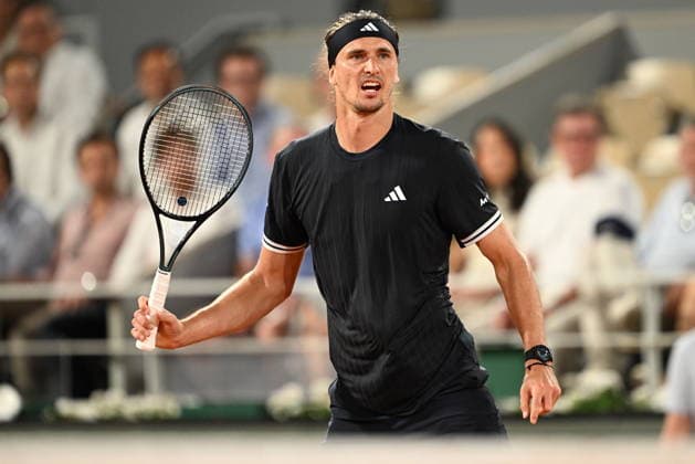 2026 French Open, Roland-Garros - Day 6 PARIS, FRANCE - MAY 29: Germany s Alexander Zverev and France s Quentin Halys (not seen) compete during their men s singles match on day 6 of the French Open tennis tournament on Court Philippe-Chatrier at the Roland-Garros Complex in Paris on May 29, 2026. Burak Akbulut Anadolu Paris France. Editorial use only. Please get in touch for any other usage.  Copyright: x2026xAnadoluxBurakxAkbulutx