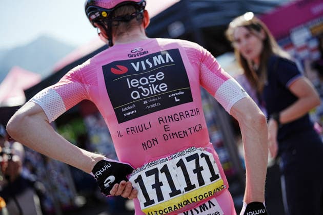 Denmark™s Jonas Vingegaard Hansen of Team Visma Lease A Bike (Pink jersey) during Stage 20 of the Giro d™Italia, from Gemona del Friuli to Piancavallo, Italy, Saturday,May 30, 2026.  Copyright: xGianxMattiaxD Albertox xLaPressex