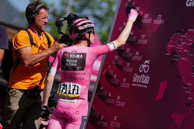Denmark™s Jonas Vingegaard Hansen of Team Visma Lease A Bike (Pink jersey) during Stage 20 of the Giro d™Italia, from Gemona del Friuli to Piancavallo, Italy, Saturday,May 30, 2026.  Copyright: xGianxMattiaxD Albertox xLaPressex