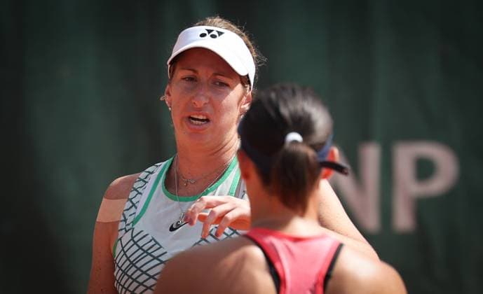 Belgian Magali Kempen and Slovenian Andreja Klepac celebrate during a doubles tennis match between Brazilian-Argentinian pair Martins-Sierra and Belgian-Slovenian pair Kempen-Klepac, in the second round of the women s doubles at the Roland Garros French Open tennis tournament, in Paris, France, Saturday 30 May 2026. This year s tournament takes place from 18 May to 07 June. VIRGINIExLEFOUR  x175449461x