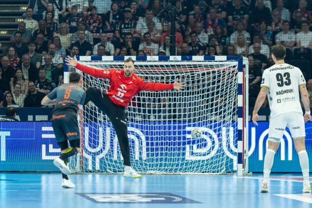 Goalkeeper Andreas Wolff THW Kiel controls the ball during the handball semi final of the Winamax EHF Finals 2026 between Montpellier Handball and THW Kiel at Barclays Arena on May 30, 2026 in Hamburg, Germany