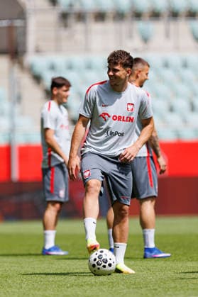 Oskar Pietuszewski seen during Official press conference, PK, Pressekonferenz and training of Poland National football team before Friendly match game against Ukraine (Ernest Kolodziej Ball Raw Images) Wroclaw Tarczynski Arena Poland Copyright: xErnestxKolodziejx ernestkolodziej_poland_conference_2526_OL_5105