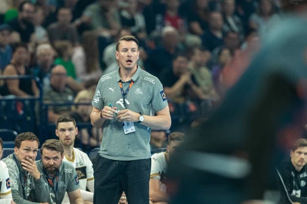 Trainer Filip Jicha THW Kiel looks on during the handball semi final of the Winamax EHF Finals 2026 between Montpellier Handball and THW Kiel at Barclays Arena on May 30, 2026 in Hamburg, Germany