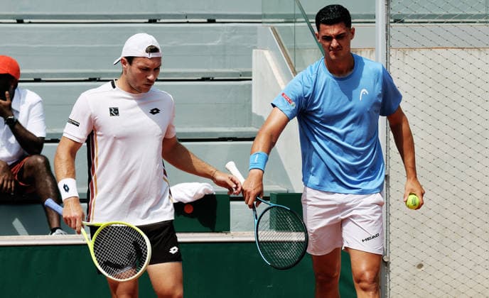 TENNIS - French Open 2026 PARIS,FRANCE,30.MAY.26 - TENNIS - ATP, Tennis Herren World Tour, French Open, Roland Garros, Grand Slam. Image shows Lucas Miedler (AUT) and Alexander Erler (AUT).  GEPAxpictures xMatthiasxHauer
