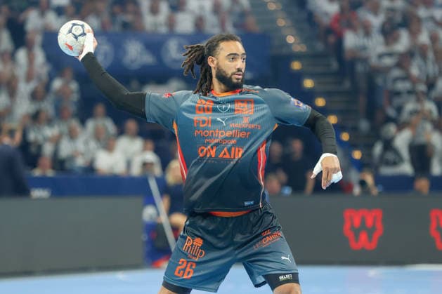 30 05 2026 ,xgox, Handball EHF European League semi-final Montpellier Handball THW Kiel emspor, v l Hugo Bryan Monte Dos Santos Montepellier, 26 on the ball, plays the ball Hamburg