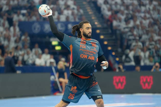30 05 2026 ,xgox, Handball EHF European League semi-final Montpellier Handball THW Kiel emspor, v l Hugo Bryan Monte Dos Santos Montepellier, 26 on the ball, plays the ball Hamburg