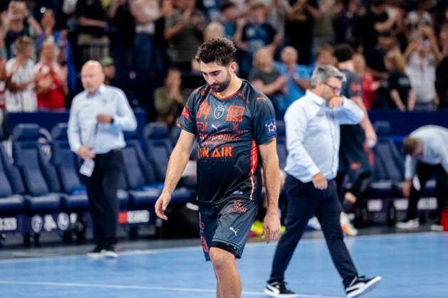 Hamburg 30 05 2026, Handball, Men, EHF European League Men 2025 26, Semi-final, Montpellier Handball THW Kiel David Balaguer Montpellier Handball, 34 walks disappointedly across the pitch after the end of the match