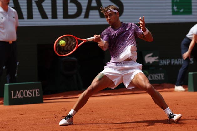 ROLAND GARROS 2026 Thierry Larret MAXPPP - PARIS (75) 30 05 2026 Thierry Larret Maxppp. Tennis. Roland Garros 2026. Internationaux de France de tennis. Stade Roland Garros, Paris (75). Le 30 Mai. Court Philippe CHATRIER : Flavio COBOLLI (ITA) vs Learner TIEN (USA). PARIS (75) STADE ROLAND GARROS PARIS ILE DE FRANCE FRANCE  Copyright: xMAXPPPxThierryxLarretx TLR202605301887 TLR202605301887