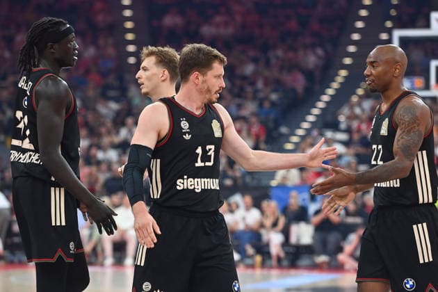 from left Wenyen GABRIEL FCB , Justus HOLLATZ FCB , Andreas OBST FCB , Isiaha MIKE FCB Basketball BBL,Saison 2025 2026 ,1 Play Off Semifinal FC Bayern Muenchen Telekom Baskets Bonn am 30 05 2025, S A P G A R D EN