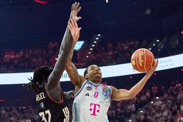 German Basketball Bundesliga BBL , FC Bayern Munich Basketball vs TELEKOM BASKETS Bonn, Munich FC Bayern Basketball, Bonn TELEKOM BASKETS, 2026 05 30 in Munich SAP Garden FINCH Jalen TELEKOM BASKETS Bonn Point Guard PG Nr0 BON0 , GABRIEL Wenyen FC Bayern Munich Basketball Center C Nr32 FCBB32 sportworld Munich SAP Garden Bayern Germany
