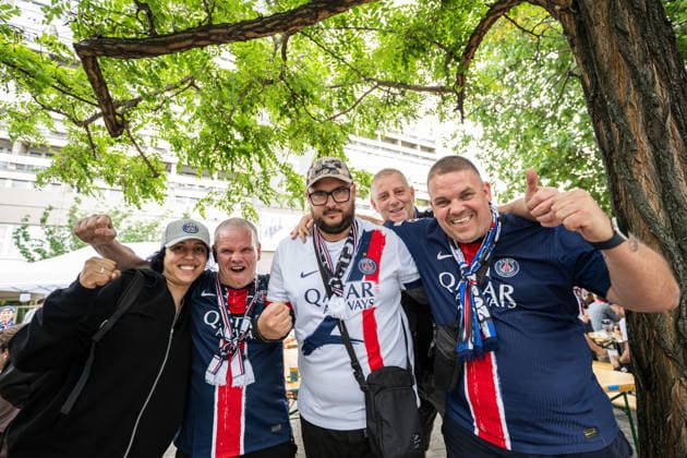 260530 Fans of Paris Saint Germain ahed of the UEFA Champions League final match between Paris Saint Germain and Arsenal on May 30, 2026 in Budapest Photo Maxim ThorÃ BILDBYRAN kod MT MT1056 fotboll football soccer fotball uefa champions league champions league paris saint germain arsenal bbeng publik  Copyright: MAXIMxTHORE BB260530MT007